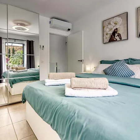 Modern With Elevator, Patio Kitchen, Loro Parque View & Heated Pool Puerto de la Cruz (Tenerife)