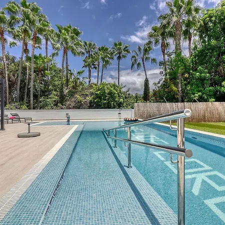 Apartment Modern With Elevator, Patio Kitchen, Loro Parque View & Heated Pool *