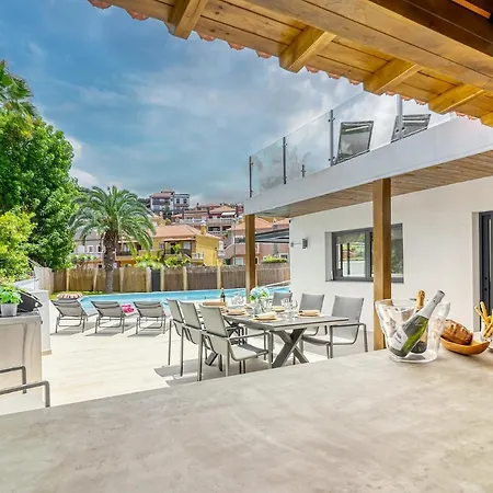 Modern With Elevator, Patio Kitchen, Loro Parque View & Heated Pool Appartement Puerto de la Cruz (Tenerife)